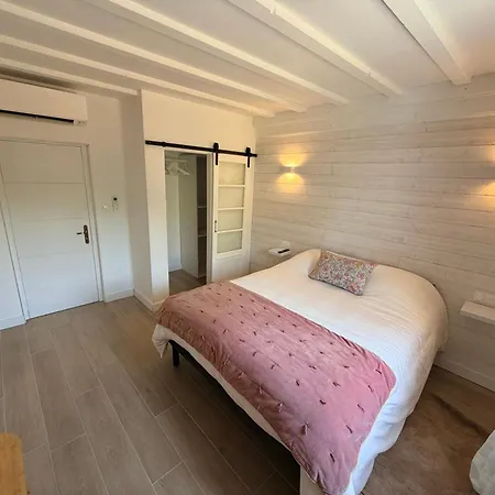 Chez Meme Cecile بيت للعطل Montluçon